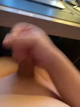 bigschlong290 online show from February 11, 2025, 4:02 pm