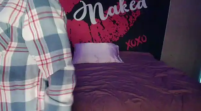 NikkiLynnErotic online show from February 25, 2025, 1:20 am