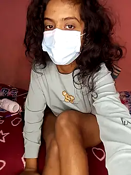 Snapshot of nadeeshakodituwakku chatting on January 2, 2025, 9:43 am nadeeshakodituwakku online show from January 2, 2025, 9:43 am