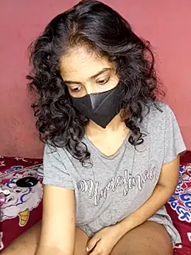 Snapshot of nadeeshakodituwakku chatting on March 3, 2025, 12:48 pm nadeeshakodituwakku online show from March 3, 2025, 12:48 pm