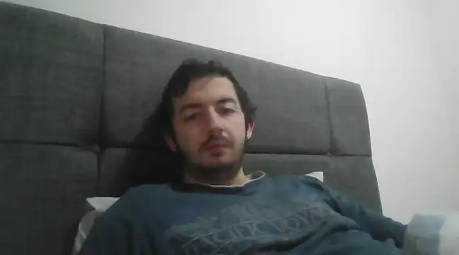 laynufff online show from February 6, 2025, 6:18 am