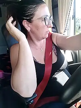 Snapshot of cuplubijoanna chatting on April 23, 2026, 1:35 pm cuplubijoanna online show from April 23, 2026, 1:35 pm