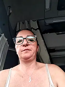 Snapshot of cuplubijoanna chatting on April 25, 2026, 7:44 am cuplubijoanna online show from April 25, 2026, 7:44 am