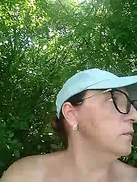Snapshot of cuplubijoanna chatting on May 24, 2026, 12:10 pm cuplubijoanna online show from May 24, 2026, 12:10 pm