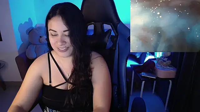 LauraHawkes online show from March 1, 2025, 1:22 am