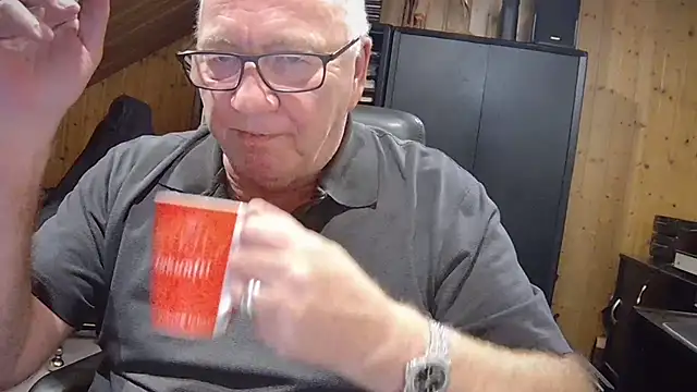 biggandybig online show from October 31, 2025, 3:40 am