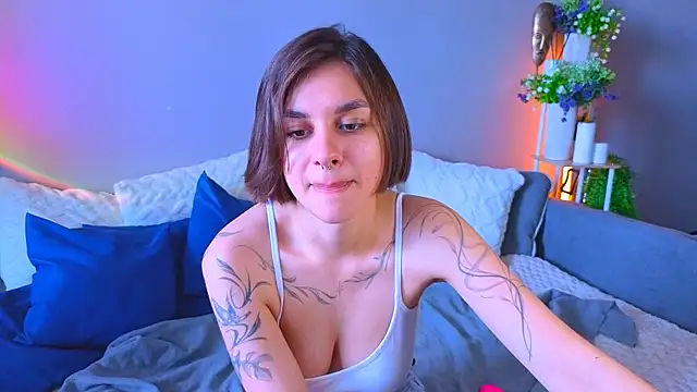 Snapshot of Celine_Dionn chatting on July 1, 2026, 10:39 am Celine Dionn online show from July 1, 2026, 10:39 am