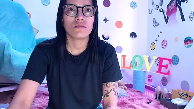 Yaumiko online show from March 20, 2025, 1:15 pm