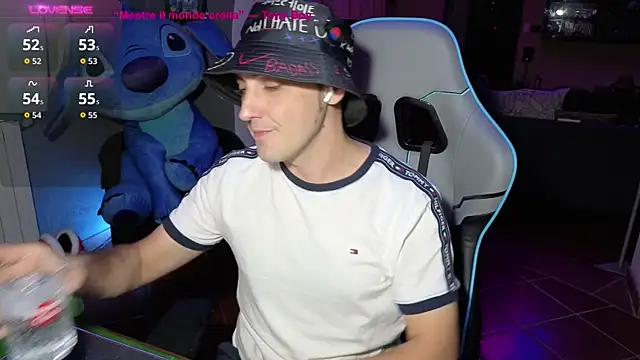 Gil gamesh90 online show from September 12, 2025, 7:03 pm