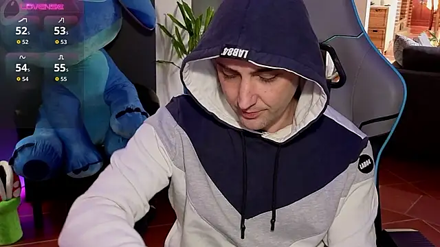 Gil gamesh90 online show from February 16, 2026, 12:12 pm