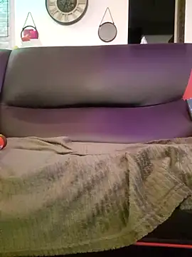 RomWoolf online show from March 11, 2025, 4:40 pm