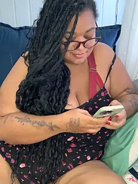 Snapshot of SweetLizzyBBW chatting on June 12, 2026, 2:49 pm SweetLizzyBBW online show from June 12, 2026, 2:49 pm