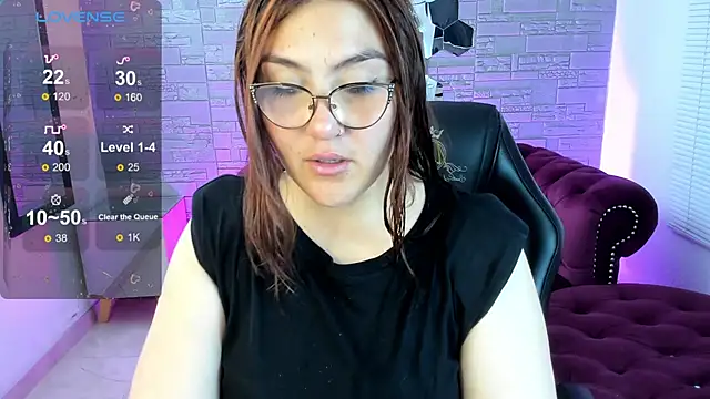 conniejames m online show from March 21, 2026, 1:26 pm