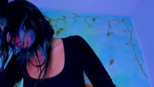 SaturnooStonee online show from February 10, 2026, 12:37 am