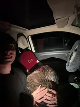 Liuk1242 online show from April 9, 2026, 8:58 pm