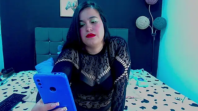 mia xx1 online show from October 12, 2025, 4:33 am