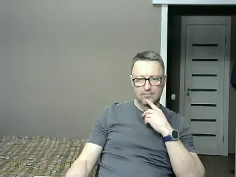 HarrySnake online show from February 5, 2025, 12:17 pm