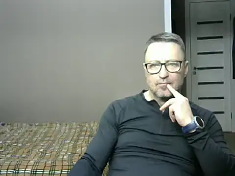 HarrySnake online show from February 5, 2025, 3:20 pm