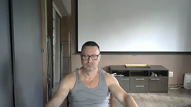 HarrySnake online show from September 12, 2025, 8:03 am