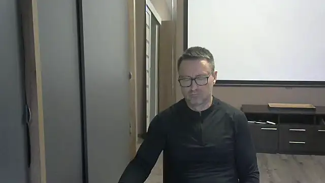 HarrySnake online show from October 5, 2025, 2:15 pm