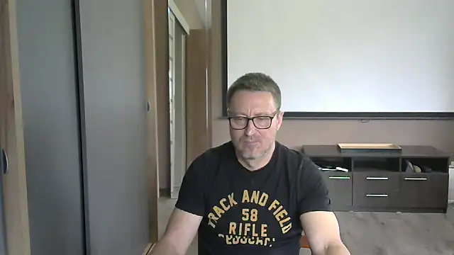 HarrySnake online show from October 8, 2025, 11:52 am