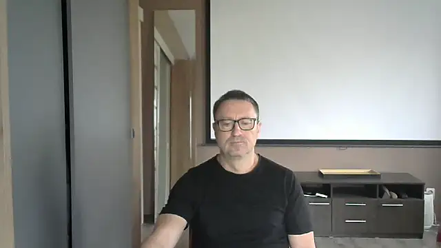 HarrySnake online show from October 9, 2025, 6:22 am