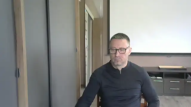 HarrySnake online show from October 15, 2025, 6:46 am