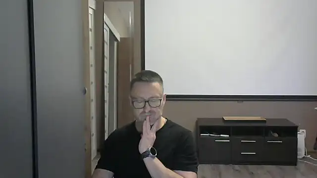 HarrySnake online show from October 16, 2025, 1:45 pm