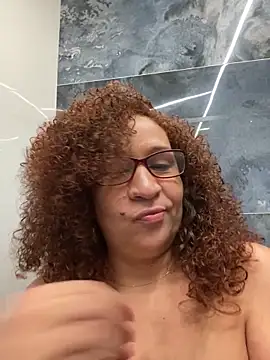 ladycreamypr2 online show from February 21, 2026, 3:07 am