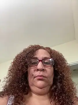 ladycreamypr2 online show from February 26, 2026, 5:45 pm