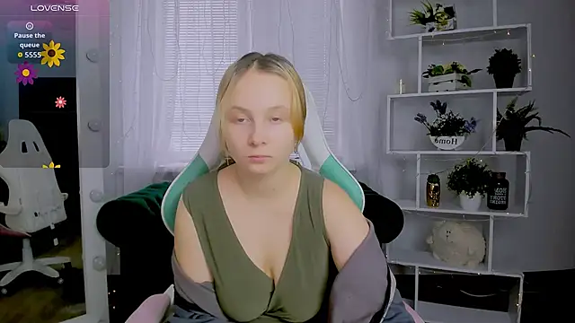 Ketrin n  online show from February 11, 2026, 6:07 am