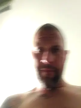 Snapshot of LongandEasy77 chatting on October 8, 2025, 8:56 am LongandEasy77 online show from October 8, 2025, 8:56 am