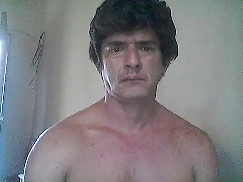 Snapshot of Marobronco chatting on June 1, 2026, 1:35 pm Marobronco online show from June 1, 2026, 1:35 pm