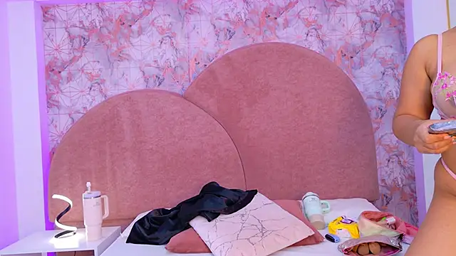 Sara Desire online show from September 26, 2025, 11:47 am