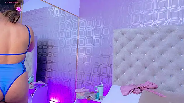 Sara Desire online show from October 9, 2025, 12:25 pm