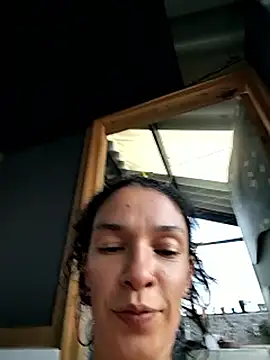 rebekka simpson online show from December 1, 2025, 10:15 pm