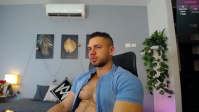 JeremyLowe online show from December 20, 2024, 4:57 pm