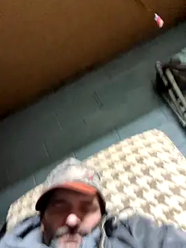 scottyir1585 online show from February 7, 2026, 4:43 pm