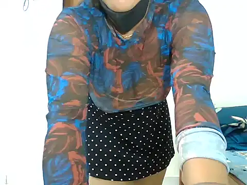 sparkling queen online show from March 8, 2025, 2:23 am