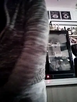 A man in public online show from February 28, 2026, 11:06 pm