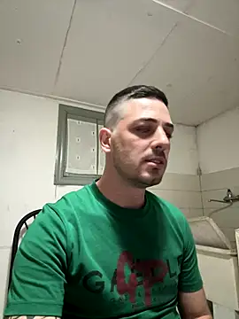 iltoscano95 online show from September 27, 2025, 8:25 pm