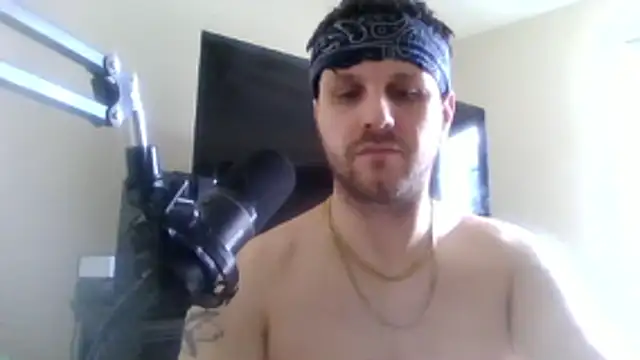 Snapshot of jonnybans chatting on June 1, 2026, 10:33 pm jonnybans online show from June 1, 2026, 10:33 pm