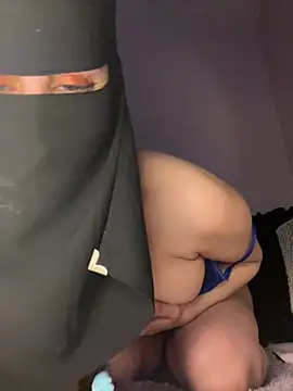 Snapshot of Jumanaa chatting on March 12, 2026, 9:21 pm Jumanaa online show from March 12, 2026, 9:21 pm