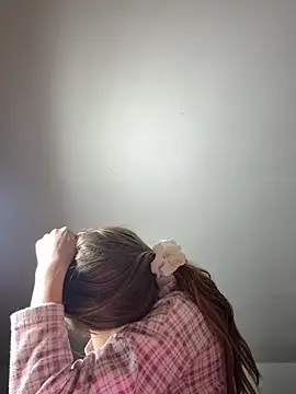 ur pleasure  online show from January 27, 2025, 8:39 pm