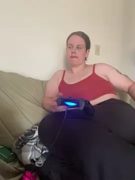 velvetta  online show from November 3, 2025, 3:46 pm