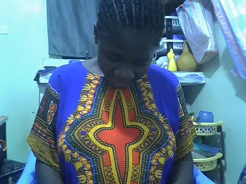 Snapshot of Petite_rider chatting on November 4, 2025, 4:28 pm Petite rider online show from November 4, 2025, 4:28 pm