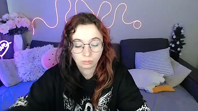 Mini Diva online show from March 20, 2026, 9:14 am