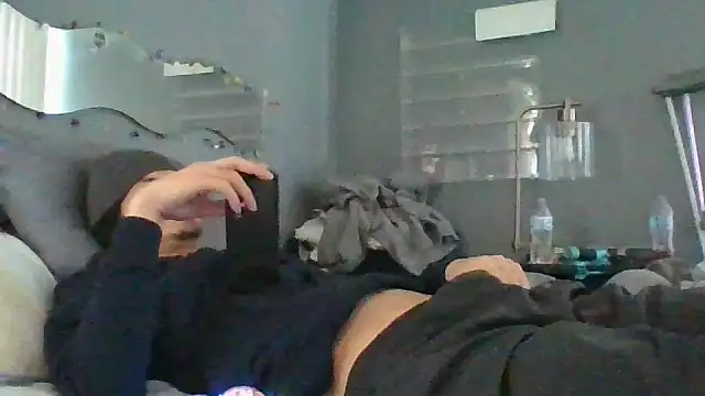 gifted723 online show from November 30, 2025, 6:34 pm