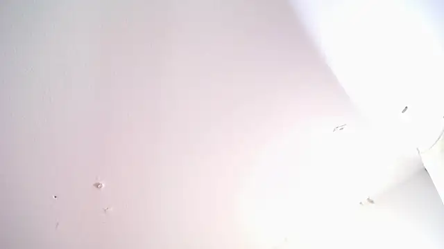 luly pink online show from November 8, 2025, 4:01 am