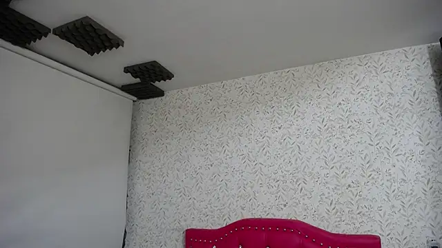 luly pink online show from January 9, 2026, 3:31 am